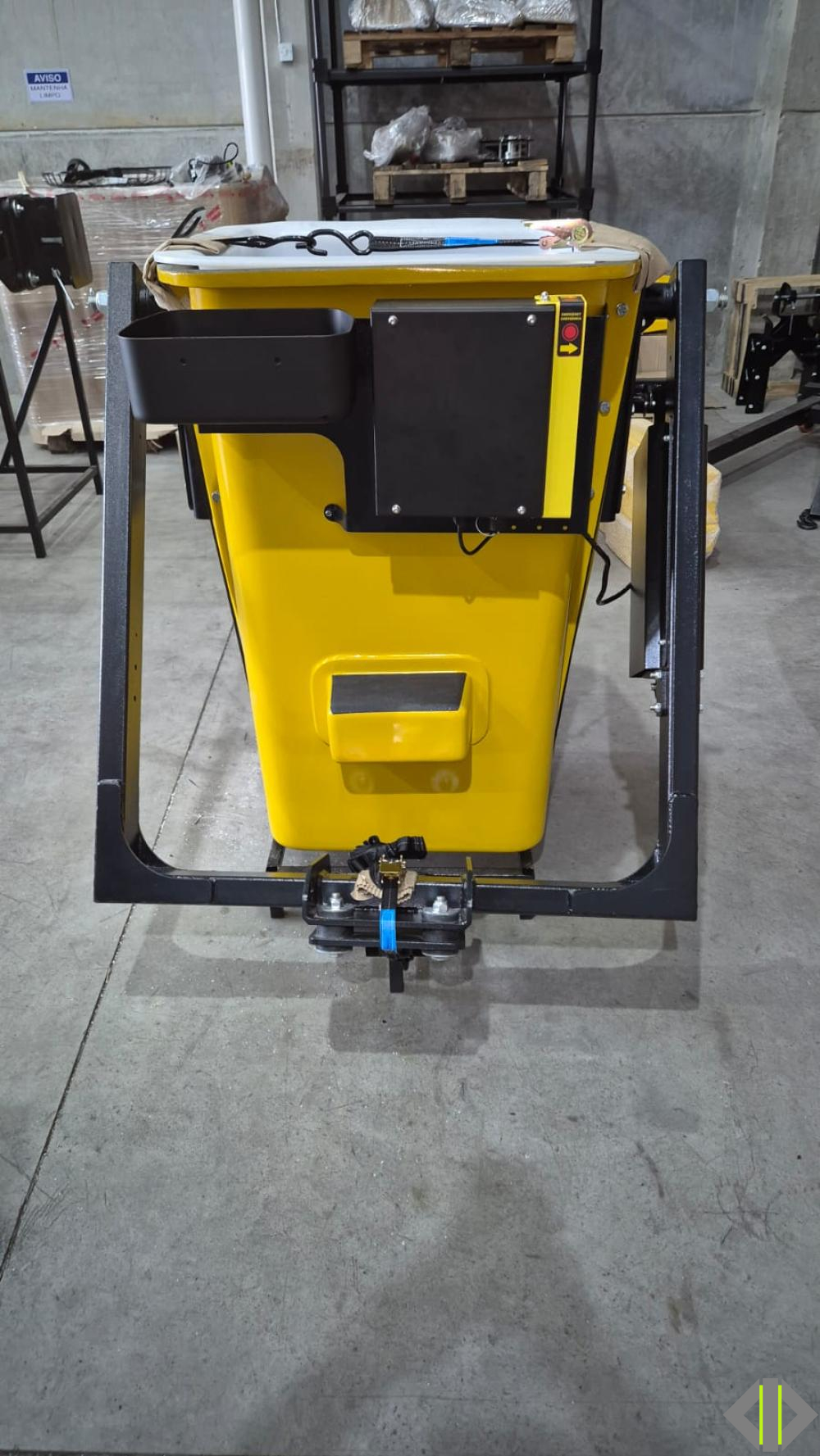 CESTO EM FIBRA CENTRAL