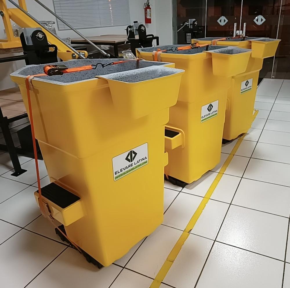 CESTO EM FIBRA ACOPLADO PARA GUINDASTE